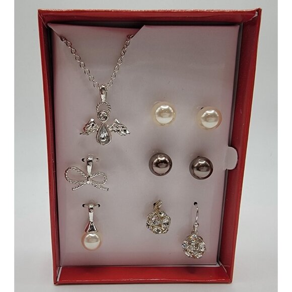 New in Box AVON Festive Interchangeable Pendant Necklace Earrings Gift Set‎ - Picture 1 of 4